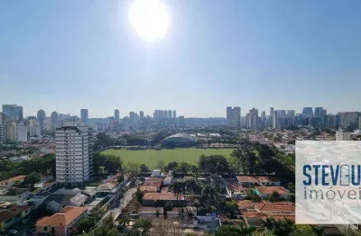 Cobertura reformada com vista deslumbrante para hípica paulista