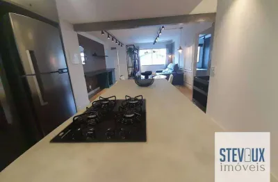 Apartamento totalmente reformado com 2 suítes e cozinha americana- está locado , venda com renda