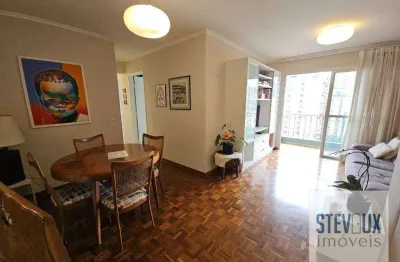 Apartamento em andar alto com 3 dormitórios, varanda, muito claro no brooklin novo