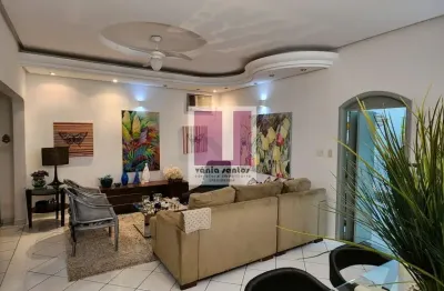 Casa muito bem cuidada próximo ao centro Taubaté 3 dorms(1 suíte) salas, ateliers, garagem para 4 carros.