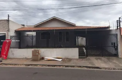 Casa para locação em presidente prudente, jardim itapura, 3 dormitórios, 1 banheiro, 3 vagas