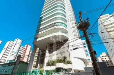 Apartamento com 2 suìtes,   area gourmet e 3 banheiros