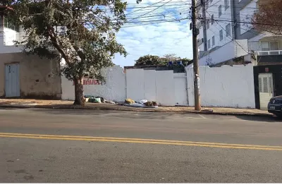 Terreno à venda na Rua Caetano Pirri, 597, Milionários (Barreiro), Belo Horizonte