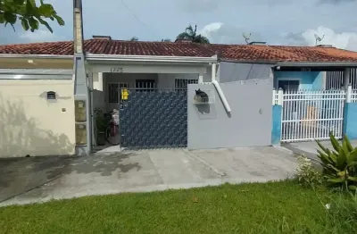 Casa com 2 quartos à venda na Rua Carlos Drummond De Andrade, 1225, Luciane, Pontal do Paraná