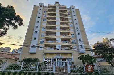 Apartamento à Venda no Bigorrilho, Curitiba: 1 Suíte e 3 Banheiros