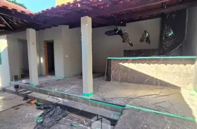 Casa com 3 quartos à venda no Umuarama, Araçatuba 