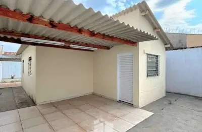 Casa com 2 quartos à venda no Conjunto Habitacional Hilda Mandarino, Araçatuba 