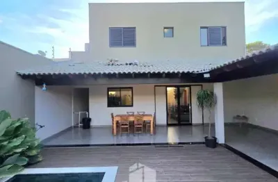 Casa com 3 quartos à venda no Jardim Moreira, Araçatuba 