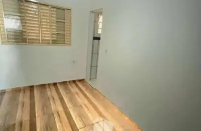 Casa com 3 quartos à venda no Conjunto Habitacional Hilda Mandarino, Araçatuba 