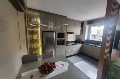 Apartamento à venda diferenciado com 2 sacadas/ 2 dormitórios - taboleiro- camboriú