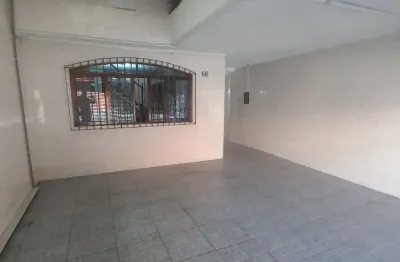 Sobrado 02 dormitórios, edícula e garagem para 02 veículos- rudge ramos são bernardo do campo