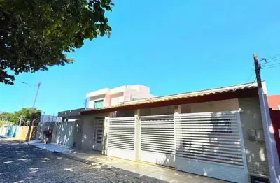 Casa com 3 quartos à venda na Avenida dos Gerânios, 140, Capim Macio, Natal
