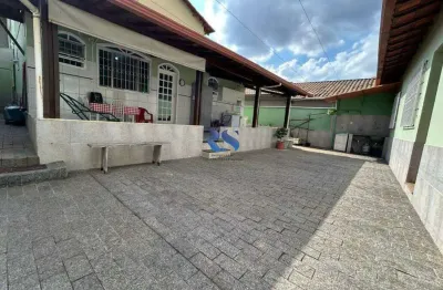 Compre casa de três quartos no bairro copacabana belo horizonte