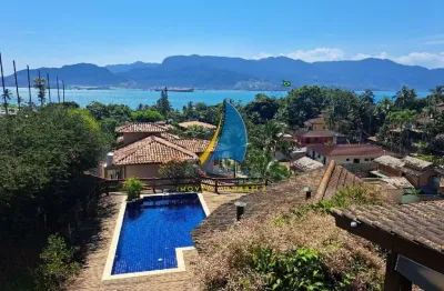 Em condomínio - região central de ilhabela - proximo a praia