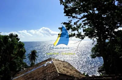 Em residencial com acesso à costeira - região sul de ilhabela.