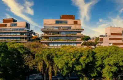 Cabral,  casa suspensa, ed. ícaro, 4 suítes, com 5 vagas, frente graciosa country clube, à  curitib