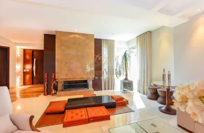 Jardim social, casa com elevador , 1.040m², 5 suítes, 6 vagas, quadra poliesportiva , piscina, à ve