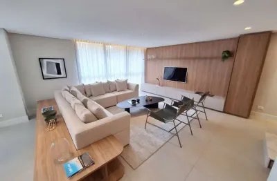 Hugo lange, apartamento garden duplex de luxo, 205 metros privativos, decorado, 2 suites grandes e