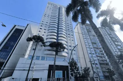 Centro cívico, apto ed. solar da nogueira, desocupado, de frente para praça, 4 qtos, 2 suítes, 1 va