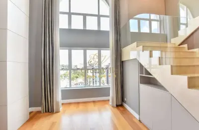 Bigorrilho, cobertura duplex, piscina, 4 suítes, 5 vagas de garagem com 367m² de área privativa à v