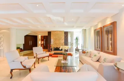 Jardim social, casa com elevador , 1.040m², 5 suítes, 6 vagas, quadra poliesportiva , piscina, à ve