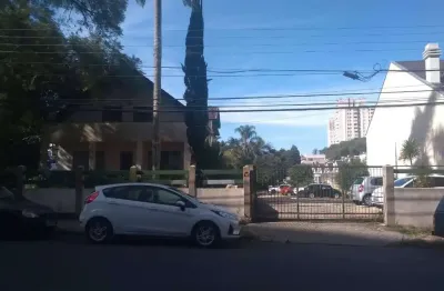 Cristo rei,terreno zr4, composto de dois lotes, totalizando 5.380m² , sendo 45m de testada, curitib