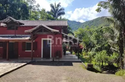 Propriedade  charmosa, com muita água, mata e tranquilidade!