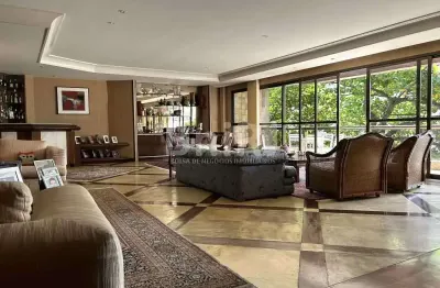 Apto em edifício de alto luxo a 150m da praia rua arborizada silenciosa  tendo segurança 24hs