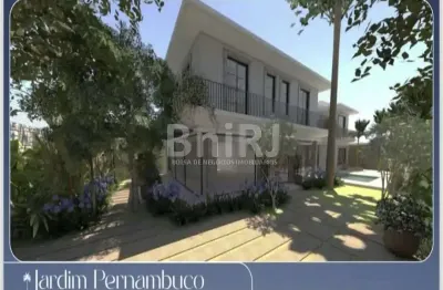 Exclusiva casa triplex no condomínio jardim pernambuco - leblon