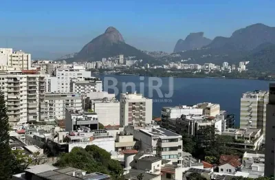 Apartamento de 4 quartos no coração do  bairro lagoa