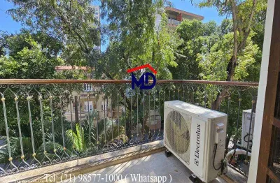 Próximo a praça varnhagen, 2 quartos sendo 1 suite, totalmente reformado, 1 vaga de garagem