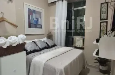 Vendo em frente a piragibe frota aguiar e a 50 m do hospital de ipanema  lindo studio em ipanema- rio de janeiro rj reformadíssimo!! pronto para morar ou investir!!!