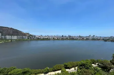 Vendo com deslumbrante vista panorâmica lagoa e mar,  apartamento de 3 quartos com suite e vaga, na lagoa rio de janeiro rj