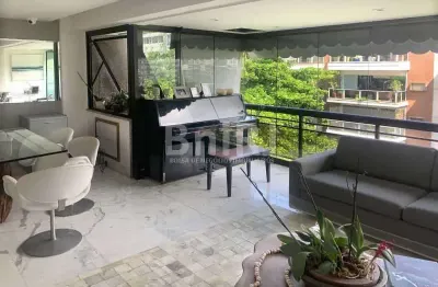 SENSACIONAL COBERTURA DUPLEX DE 324m2, 4 QUARTOS, 2 SUITE, 2 VAGAS, NA LAGOA - RIO DE JANEIRO - RJ