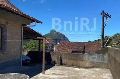 Chácara flora - propriedade com duas casas no terreno