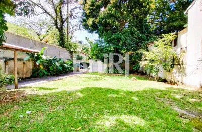Vendo casa na rua julieta niemeyer (melhor rua de são conrado)