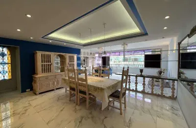 VENDO - COPANEMA  APARTAMENTO DE 200m2, 4 QUARTOS REFORMADO, ANDAR ALTO, COM VAGA,  RIO DE JANEIRO RJ