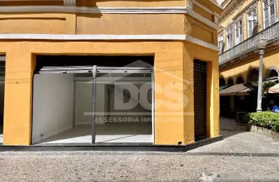 Loja para alugar - recém-reformada. 38m² com jirau. ponto comercial de alto fluxo no centro do rio