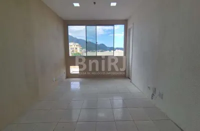 Sala comercial para alugar na Estrada de Jacarepaguá, Freguesia (Jacarepaguá), Rio de Janeiro