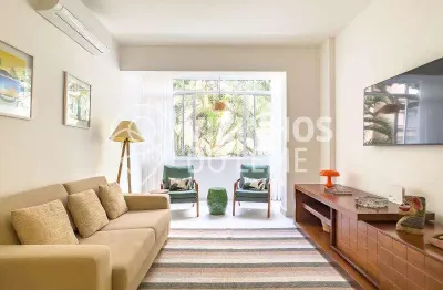 2 quartos reformado em copacabana ? porteira fechada e a uma quadra da praia