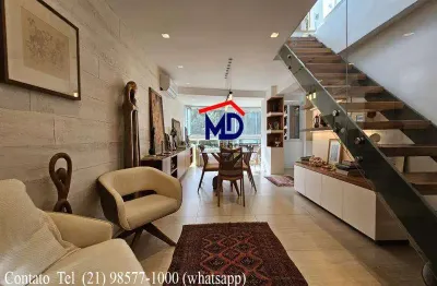 Apartamento triplex, 3 quartos sendo 2 suites, puro charme, totalmente reformada, acabamento primoroso.