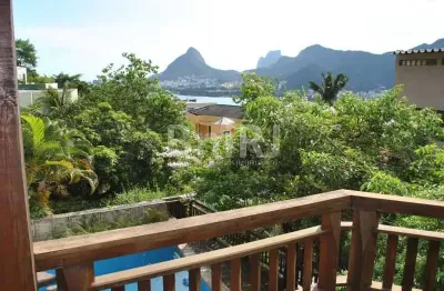 Casa com 2 quartos à venda na Rua Casuarina, Humaitá, Rio de Janeiro