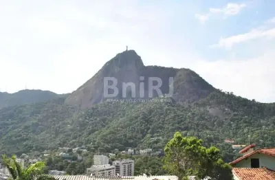 Casa com 2 quartos à venda na Rua Casuarina, Humaitá, Rio de Janeiro