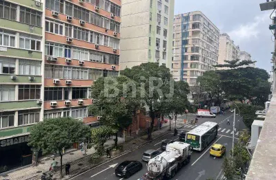 Excelente oportunidade!! reformado com vista copa das árvores.