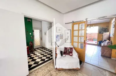 Cobertura charmosa com estúdio independente em laranjeiras