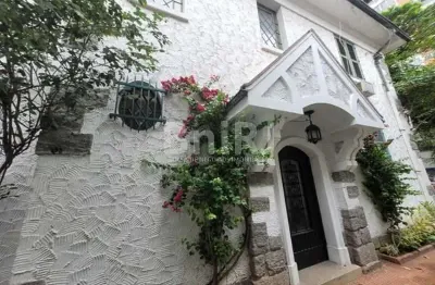 Oásis botafogo, excelente casa de pedra, rua sem saída, centro de terreno, localização privilegiada