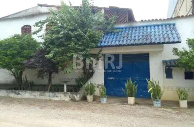 Casa com 5 quartos - terreno total 1.800m² em itaboraí