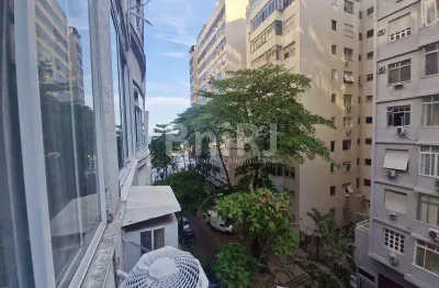 Amplo conjugado mobiliado em copacabana ? quadra da praia, reformado, vista mar