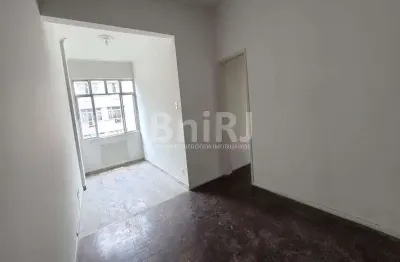 Excelente apartamento 2 quartos na tijuca-  próximo ao metrô saens pena