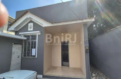 Lindo imóvel para venda em guadalupe com duas casas e 4 quartos